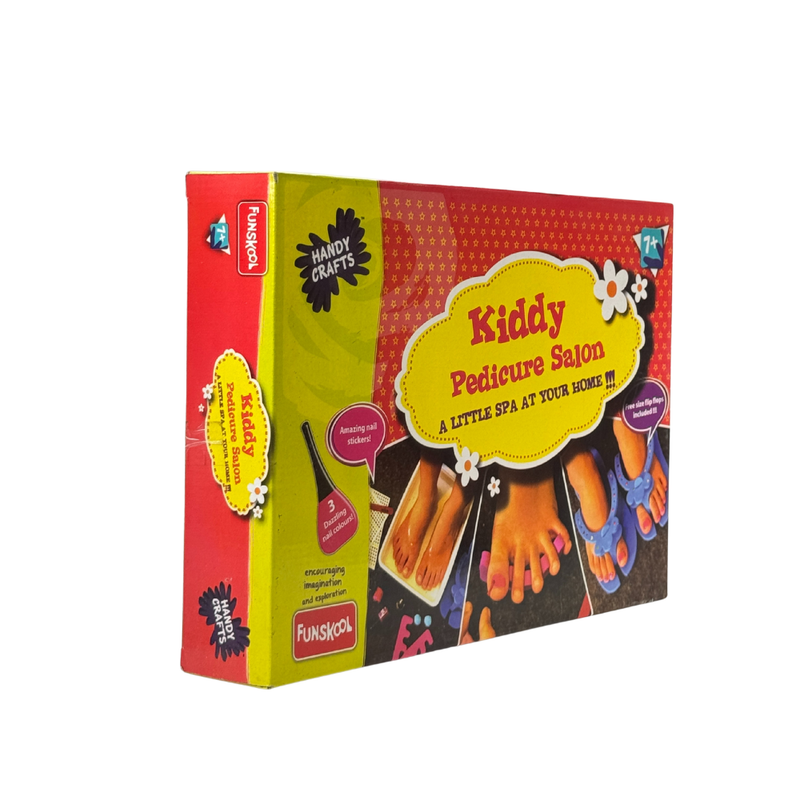 Funskool Handycrafts Kiddie Pedicure SalonBuilding Blocks, Manicure Kit, Pamper Your Nails, Art Kit, DIY Kit, Ages 7 Years and Above,Multicolor