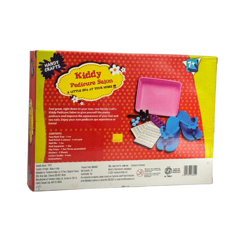 Funskool Handycrafts Kiddie Pedicure SalonBuilding Blocks, Manicure Kit, Pamper Your Nails, Art Kit, DIY Kit, Ages 7 Years and Above,Multicolor